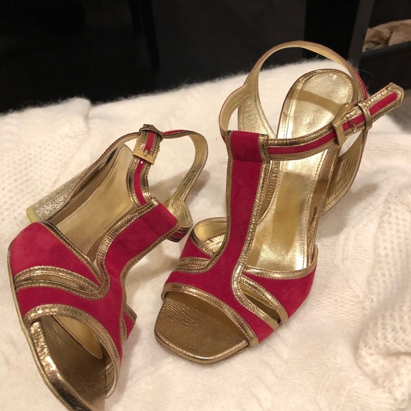 Ellie Tahari Red Suede Sandals - Picture 5 of 6